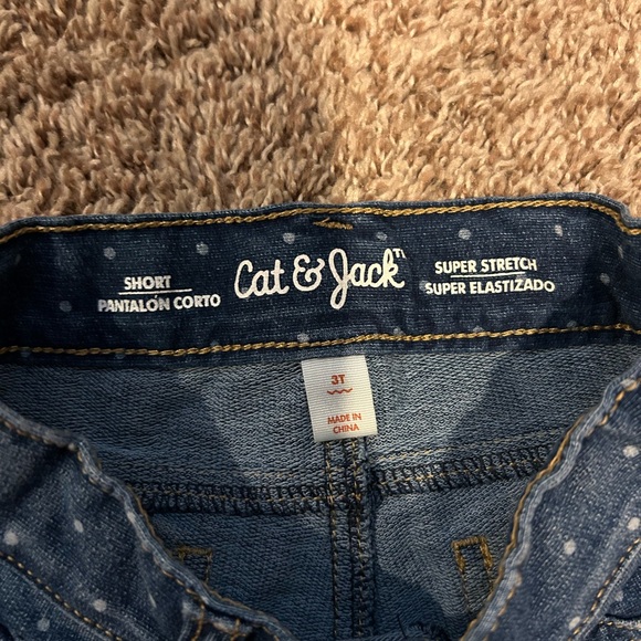 3 pairs of toddler 3T shorts - Picture 5 of 7